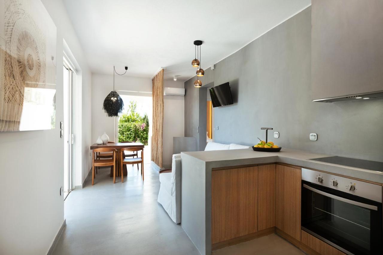 Elisa Seaside Luxury Suite Λουτράκι Εξωτερικό φωτογραφία